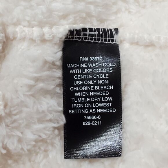 St. Johns Bay Womens Sz L White Fleece Plush Pullover - Picture 6 of 8